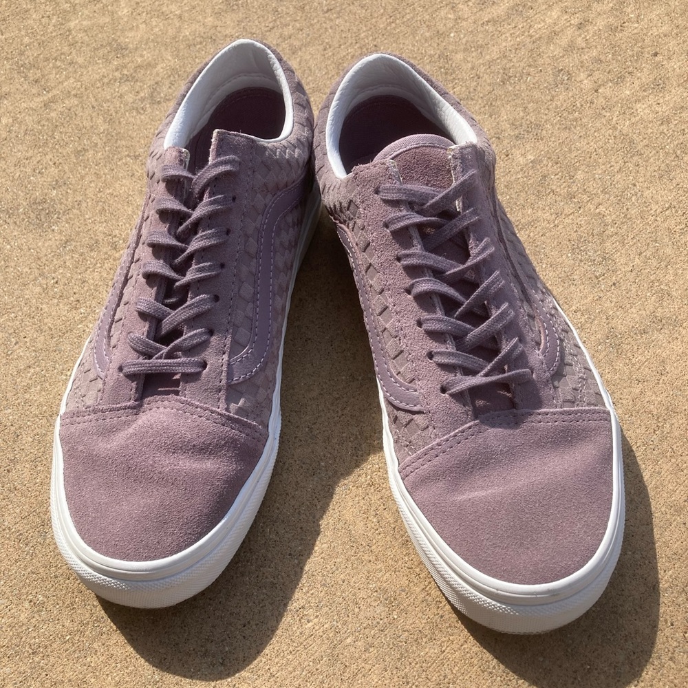 Lavender Suede checkerboard Vans size 5.5 men’s / 7 women’s.